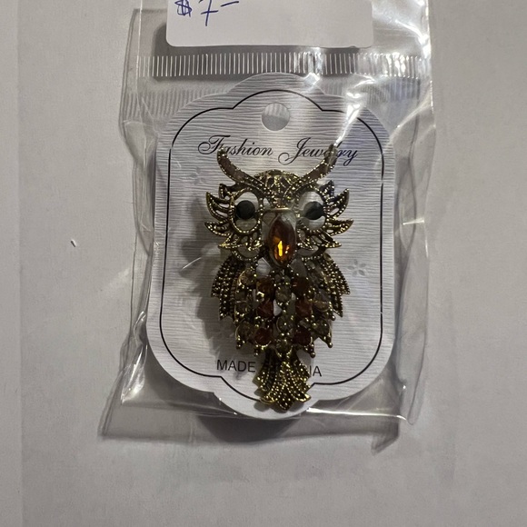 Animal and flower, brooches, and pins with Crystals and enameling - Picture 9 of 16